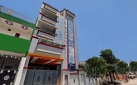 Townhouse Swaroop Inn
